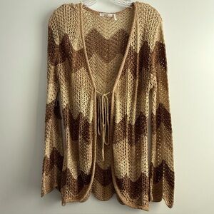 Metro 7 metallic open-front cardigan with a wavy chevron pattern, a tie closure.